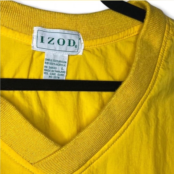 Vintage IZOD Yellow Windbreaker Jacket Size L Zip Pockets 90s Retro - Picture 4 of 6